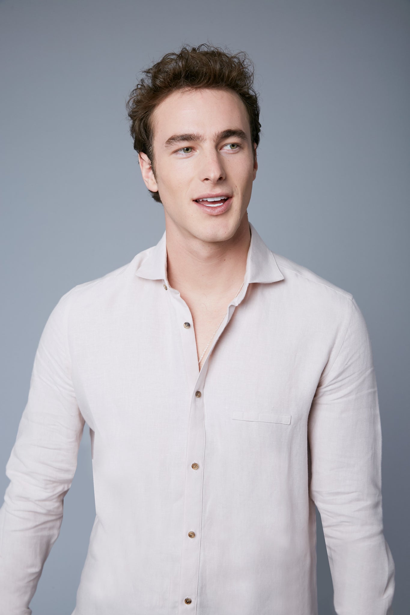 Mood View: Model Hans Weiner wearing Linen Greenwhich Shirt