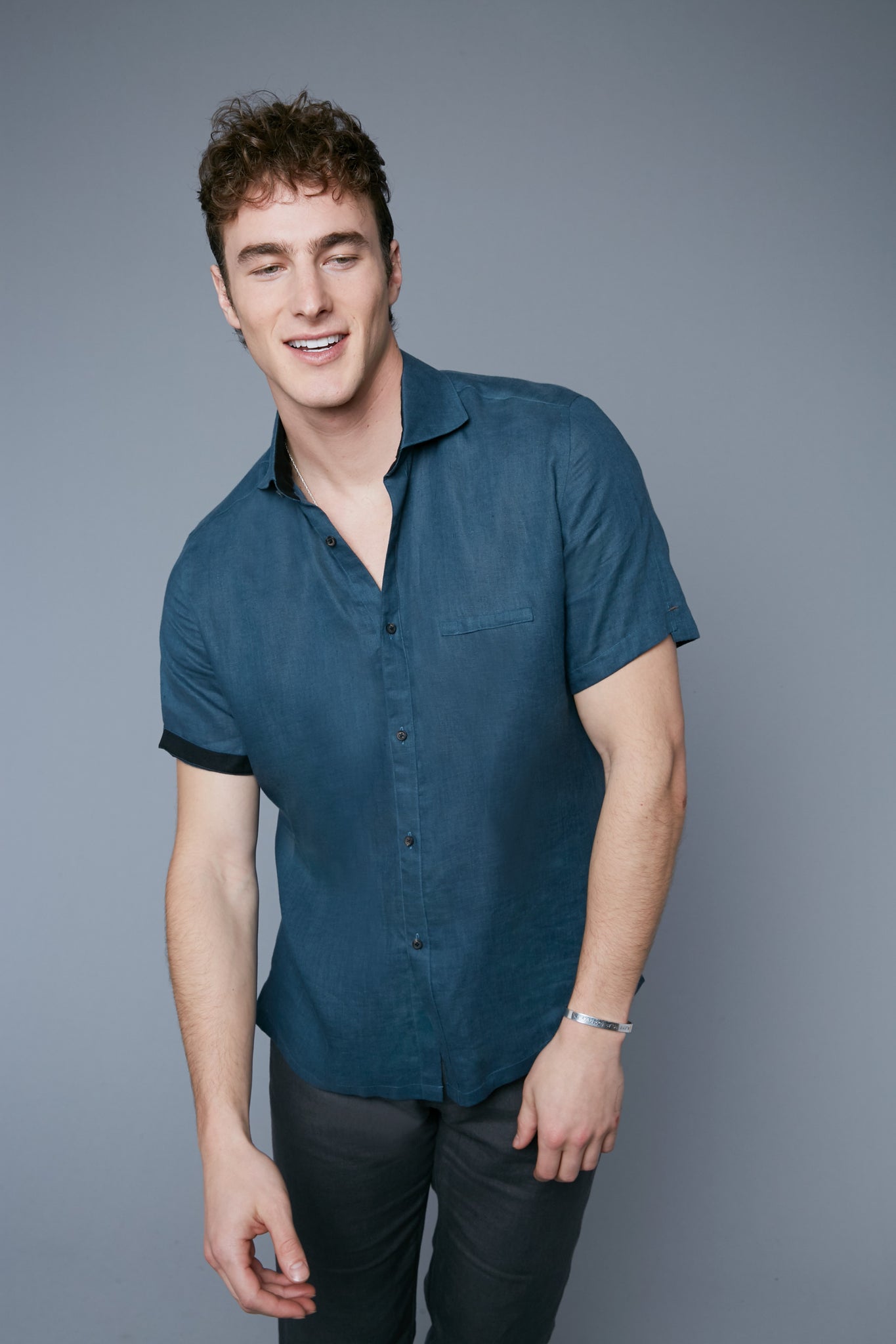 Mood View: Model Hans Weiner wearing Aloe Linen Shirt