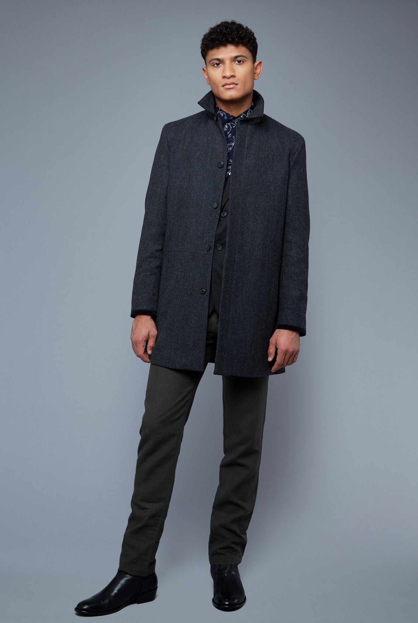 Mood View: Model Tre Boutilier wearing Téchin Coat