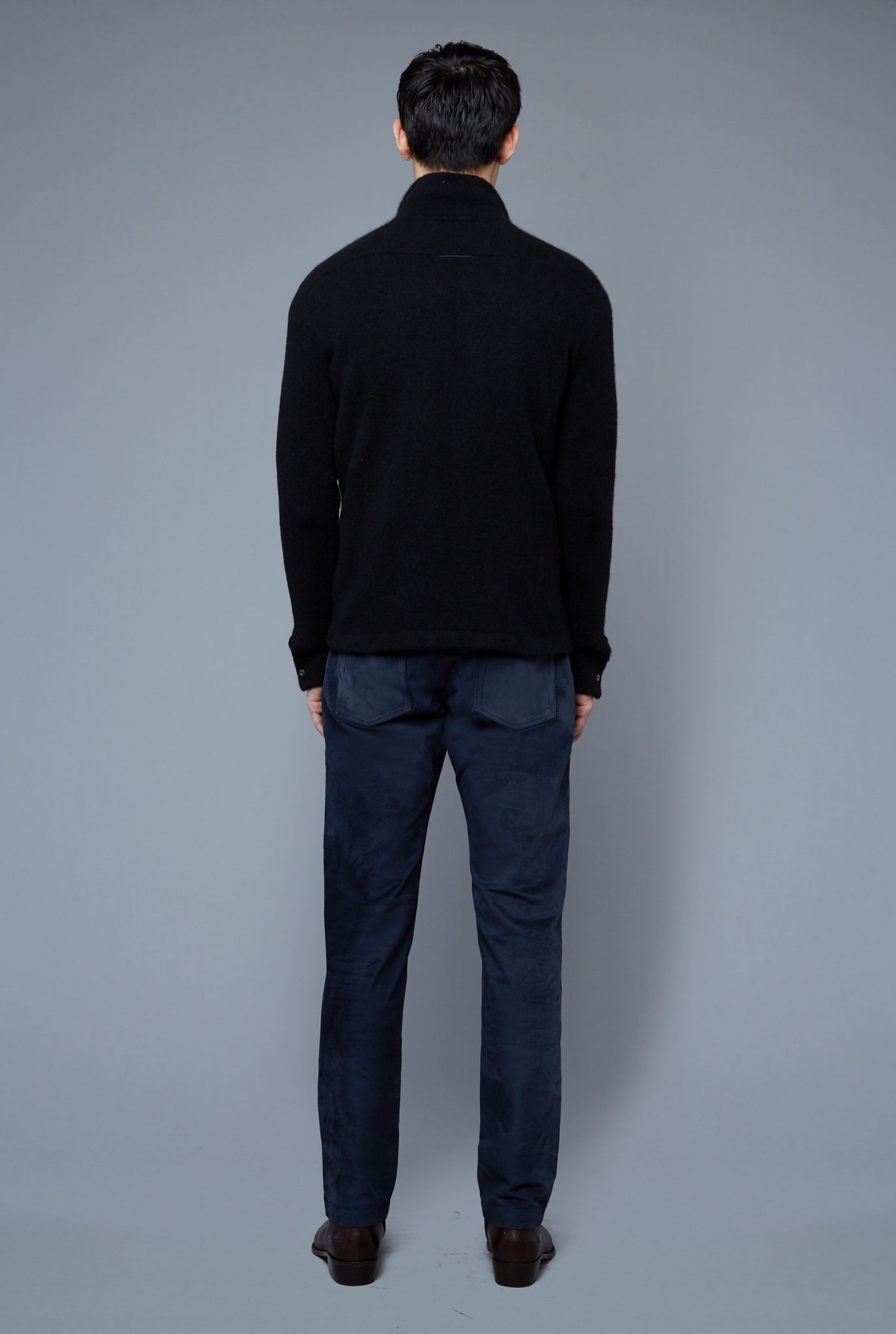 Back View: Model Qiang Li wearing Cashmere Boucle Sweater