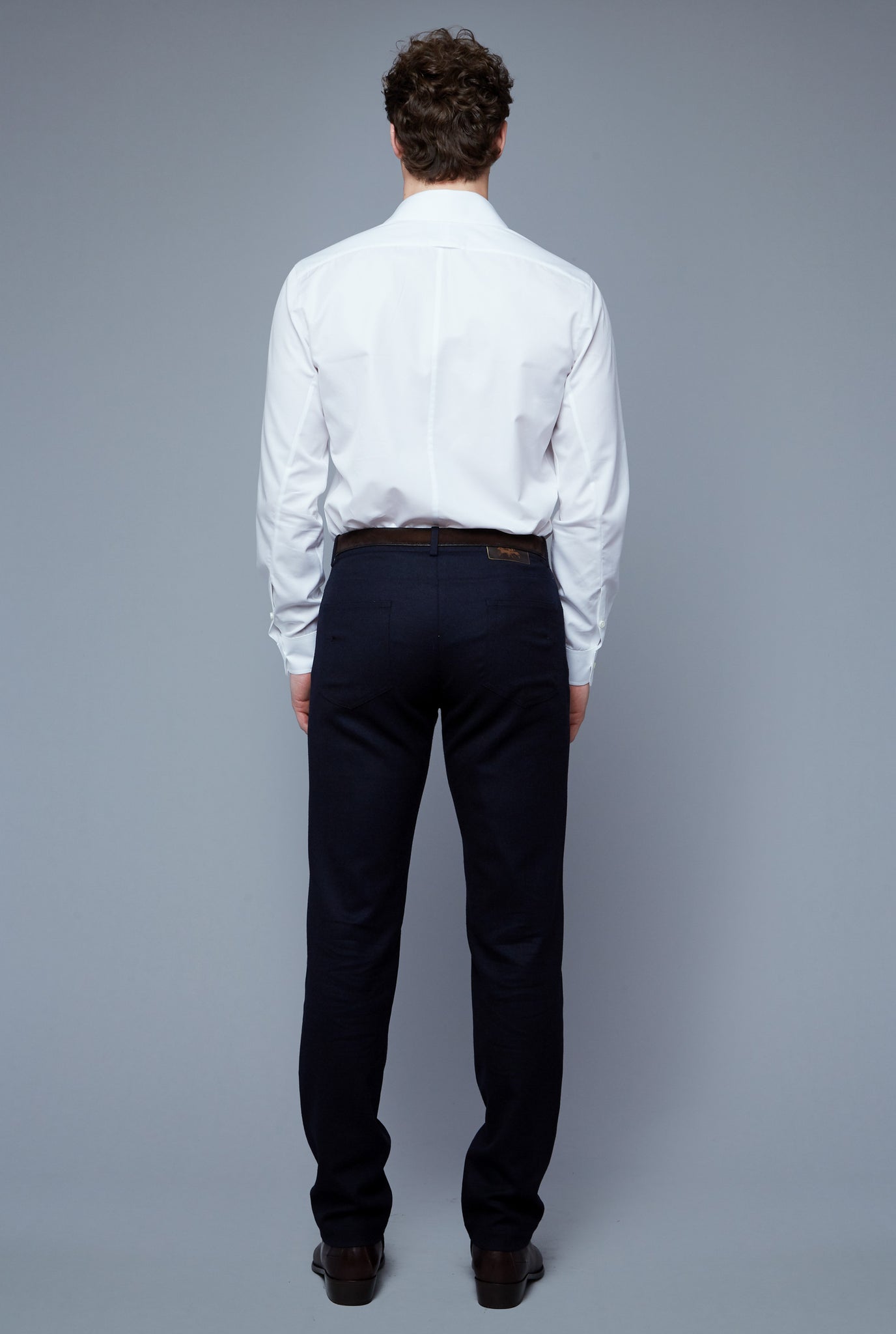 Back View: Model Hans Weiner wearing Sea Island Shirt