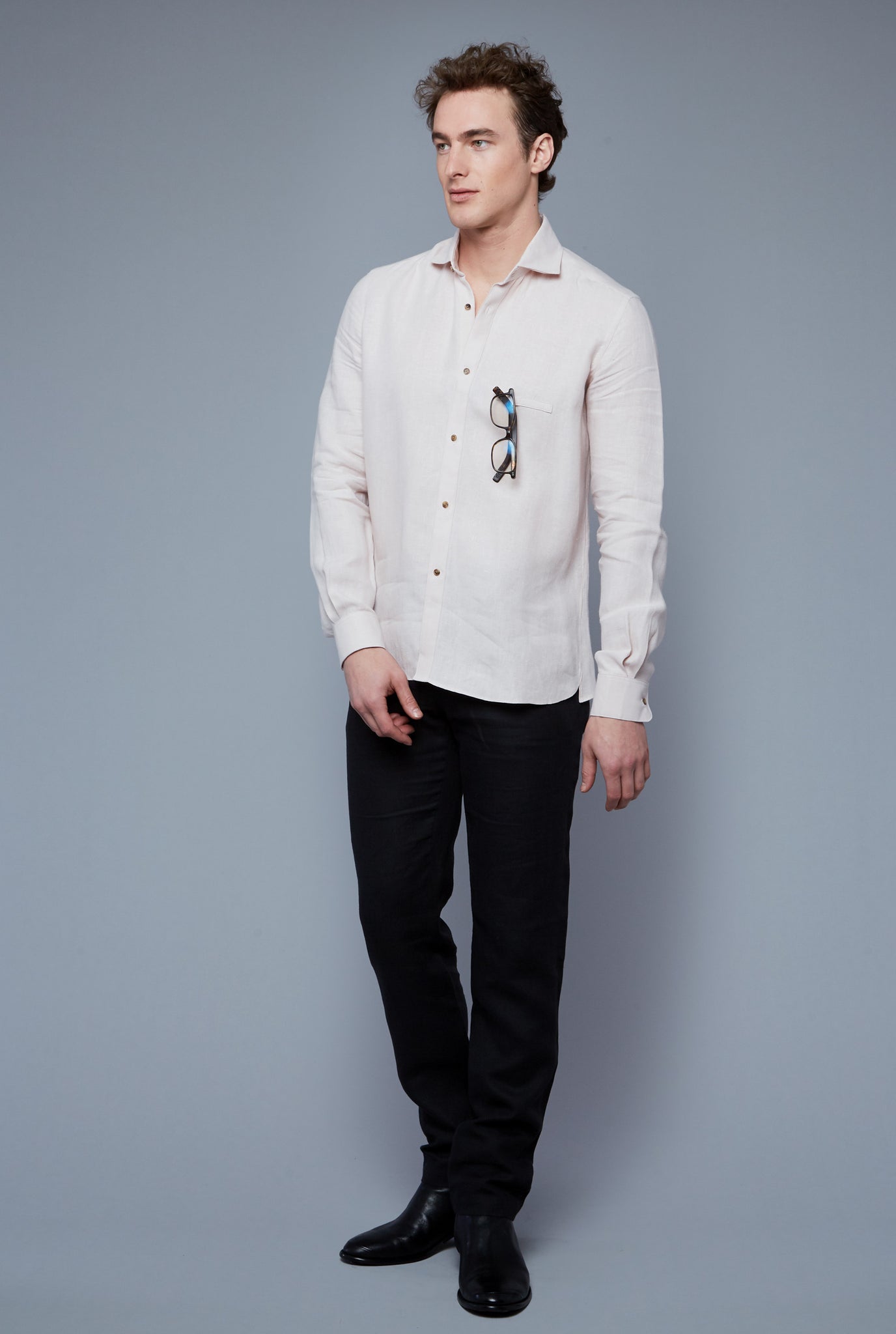 Front View: Model Hans Weiner wearing Linen Greenwhich Shirt