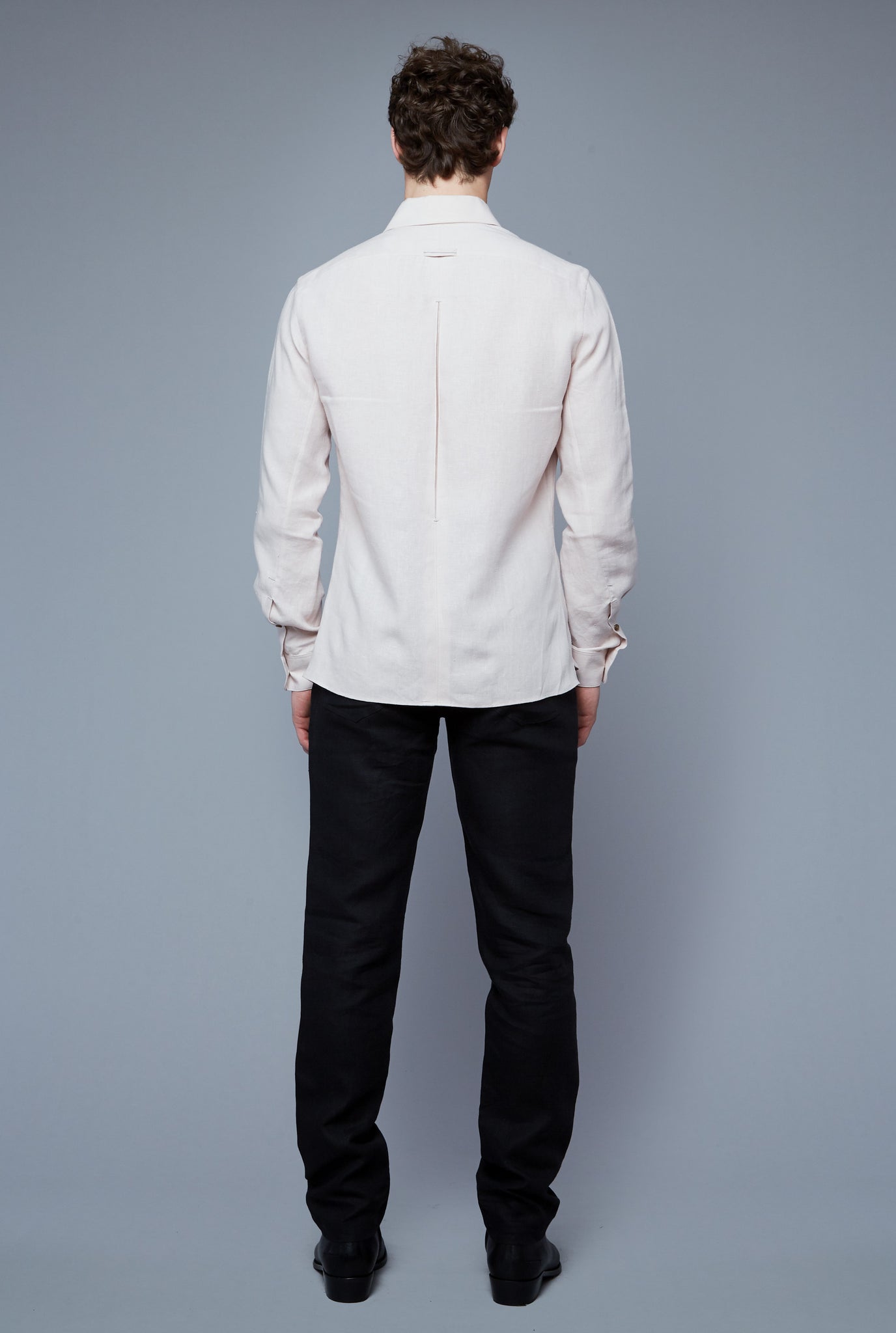 Back View: Model Hans Weiner wearing Linen Greenwhich Shirt
