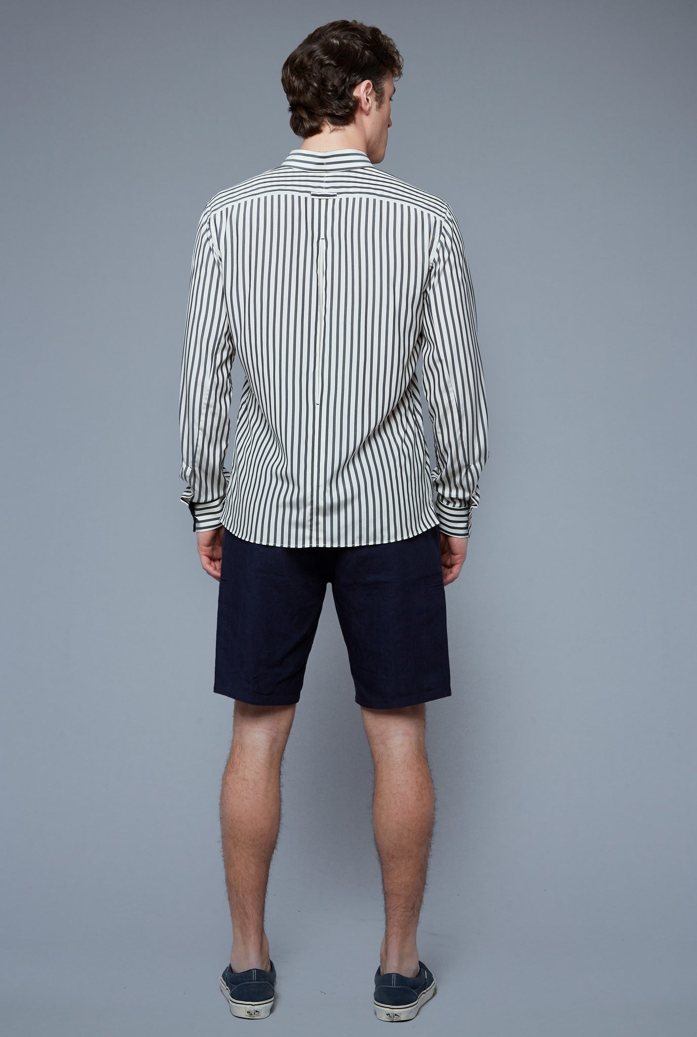 Back View: Model Hans Weiner wearing Silk Mercer Shirt