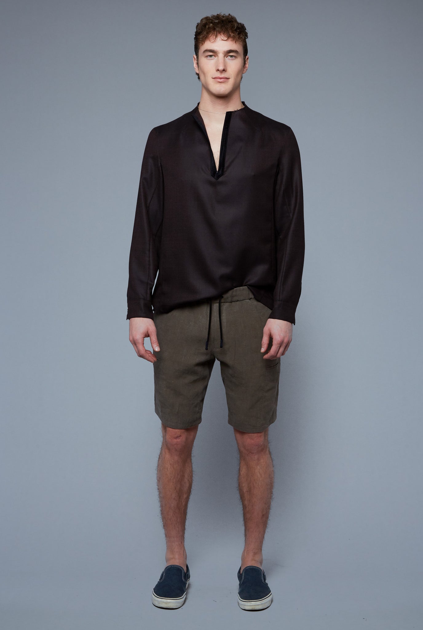 Front View: Model Hans Weiner wearing Royal Pullover
