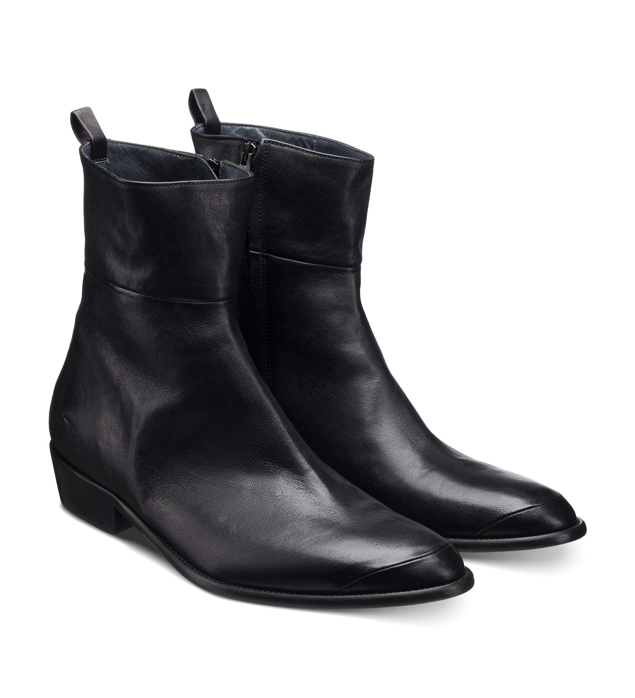 Front View: Solleret Boot