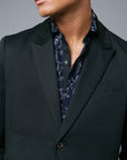 Detail View: Model Tre Boutilier wearing Peak Summer Jacket