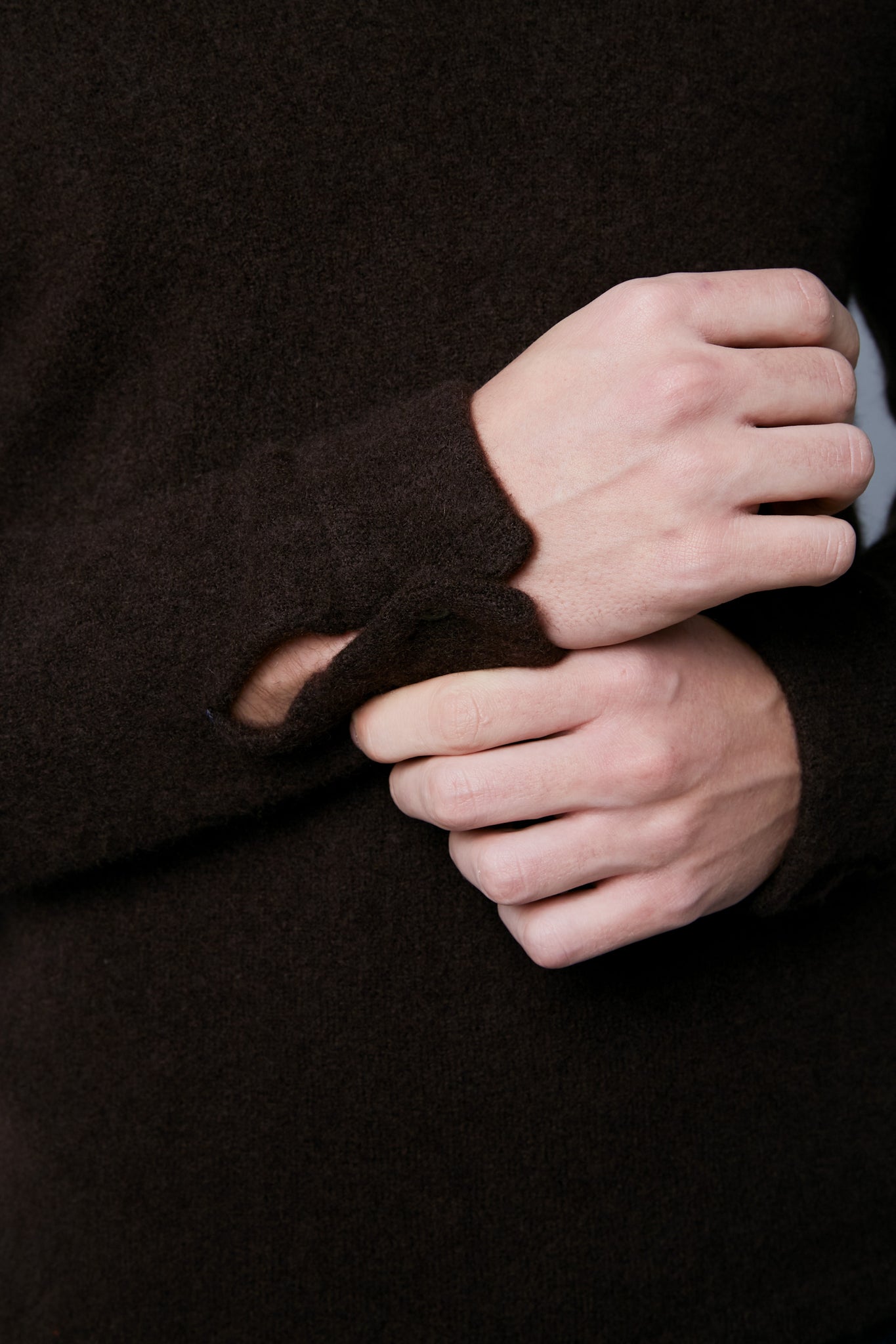 Detail View: Model Milos Drago wearing Cashmere Boucle Sweater