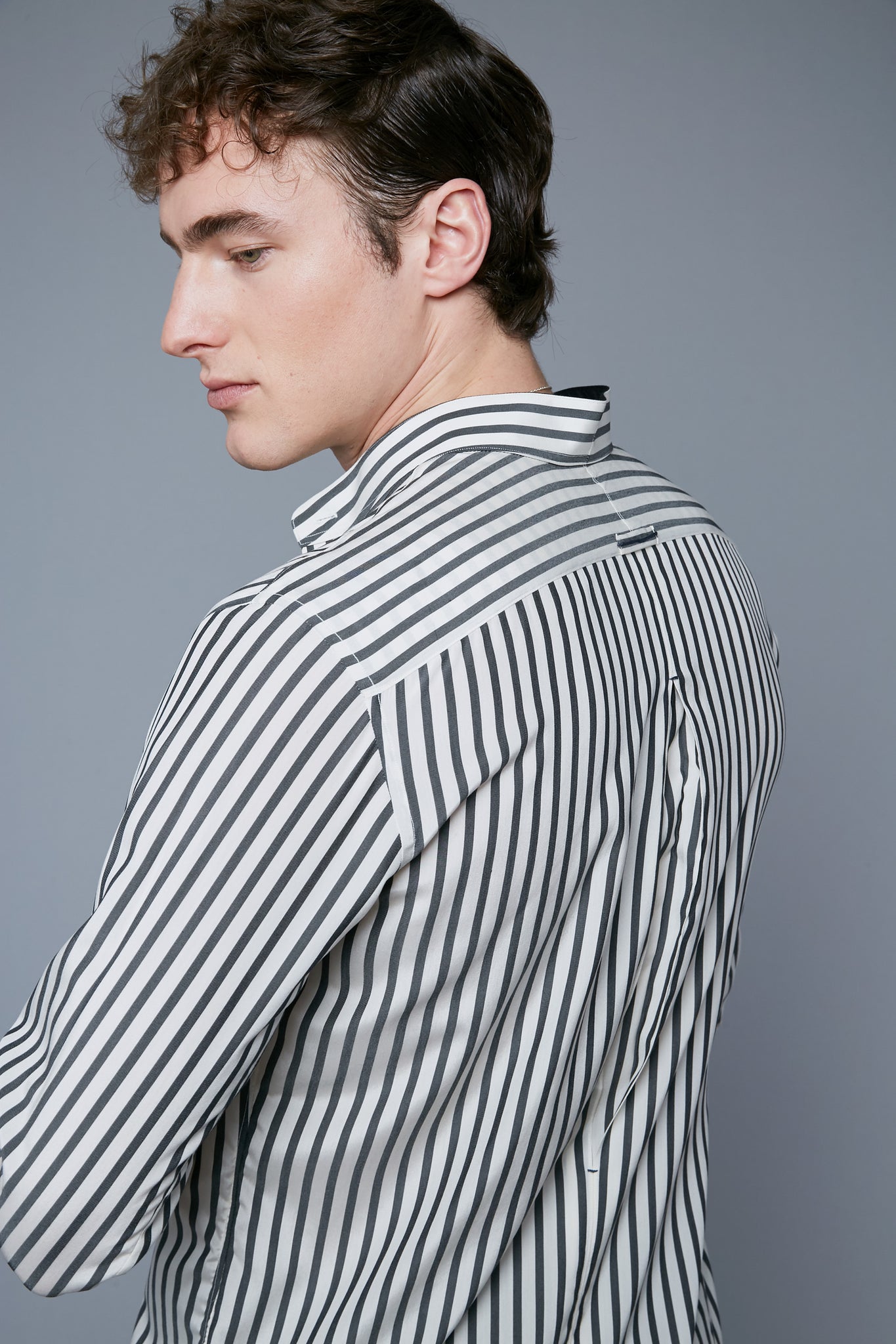 Detail View: Model Hans Weiner wearing Silk Mercer Shirt