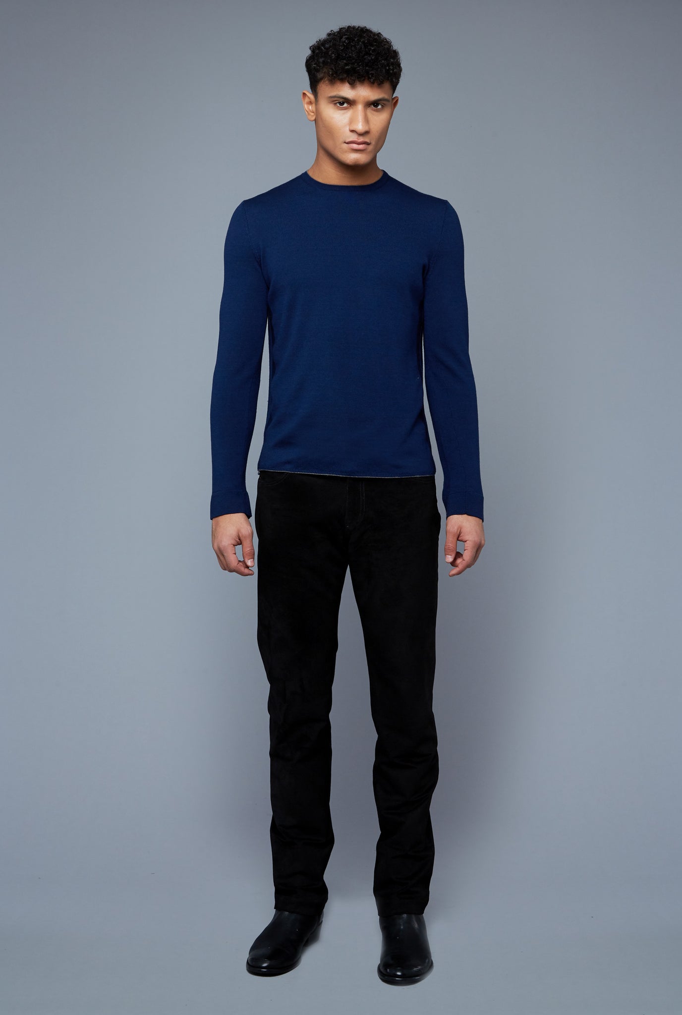 Front View: Model Tre Boutilier wearing Long Sleeve Sweater Tee