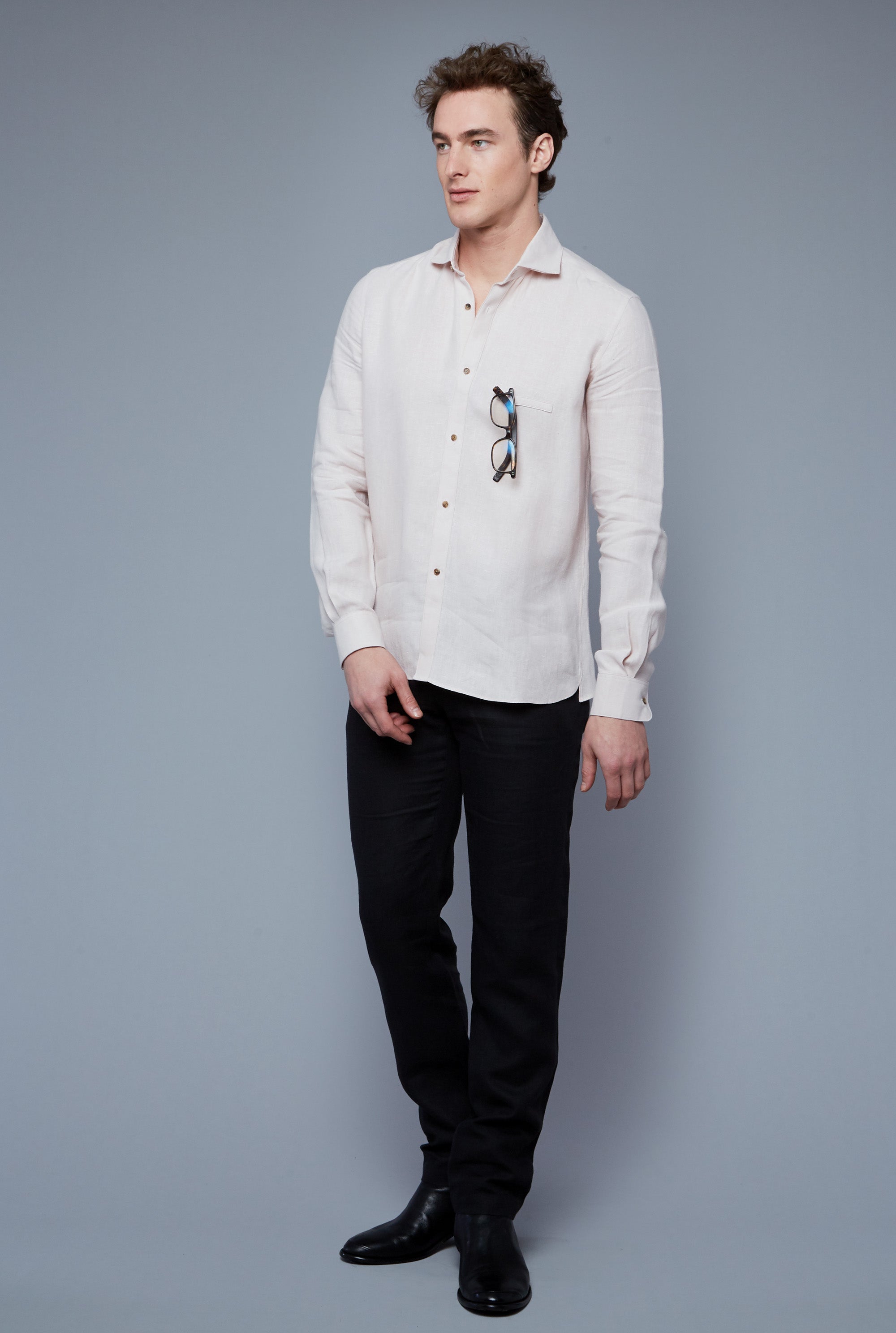 Front View: Model Hans Weiner wearing Linen Greenwhich Shirt